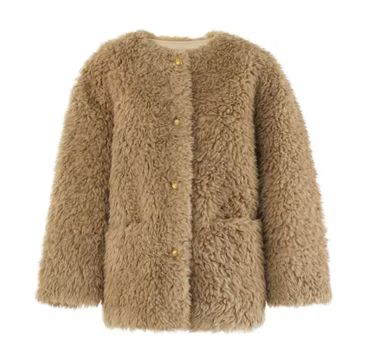 Beige Teddy Jacke mit strukturierter Optik, Rundhalsausschnitt und goldenen Knöpfen für einen luxuriösen Look. Perfekt für stilvolle Winter-Outfits.