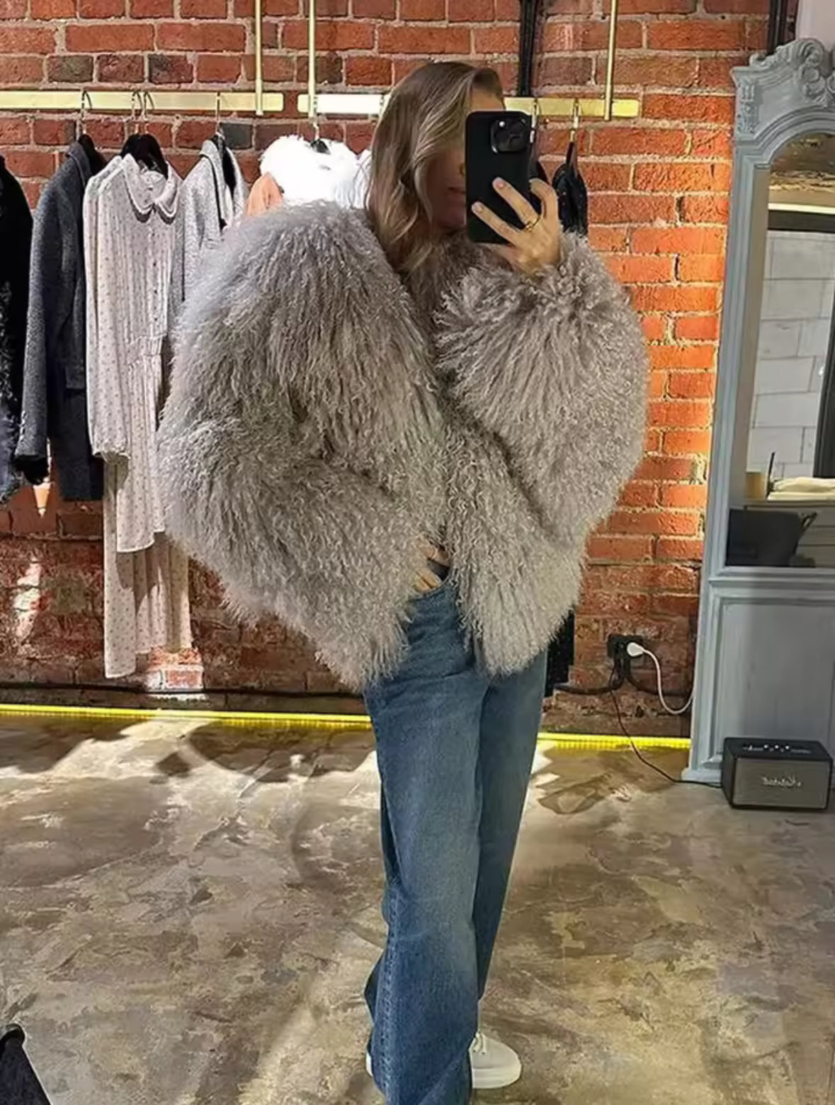 Iconic Faux-Fur Jacke