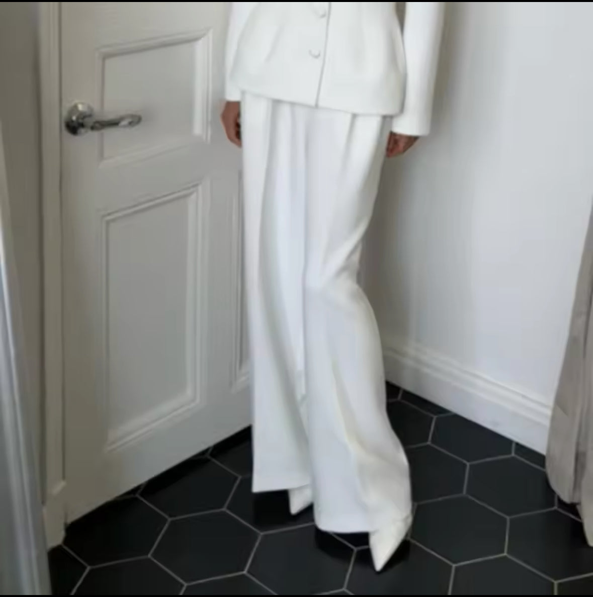 White Elegance Suit