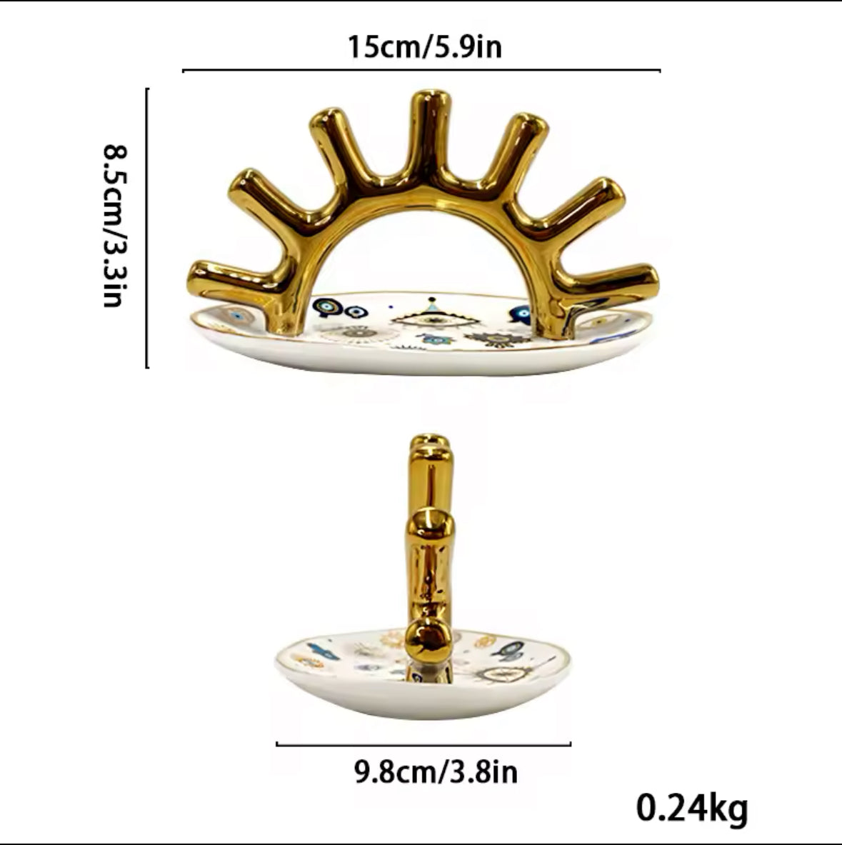 Goldener Schmuckhalter mit Maßangaben: 15 x 9,8 x 8,5 cm.