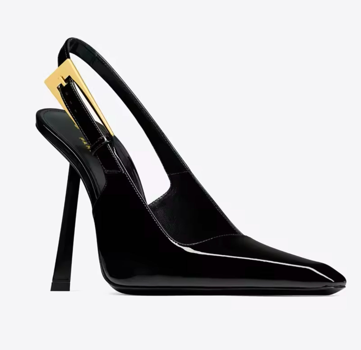 Elegante Slingback-Pumps mit spitzer Zehenpartie, hochglänzendem Lack-Finish und goldfarbenem Stiletto-Absatz. Verfügbar in Schwarz – perfekt für einen edlen, modernen Look.