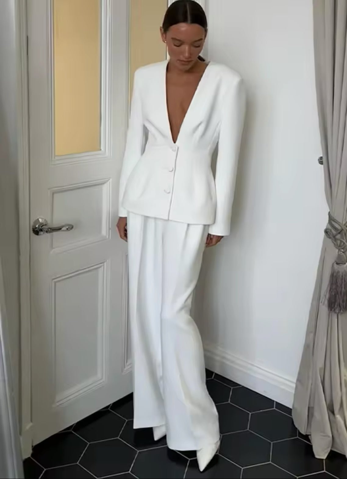 White Elegance Suit
