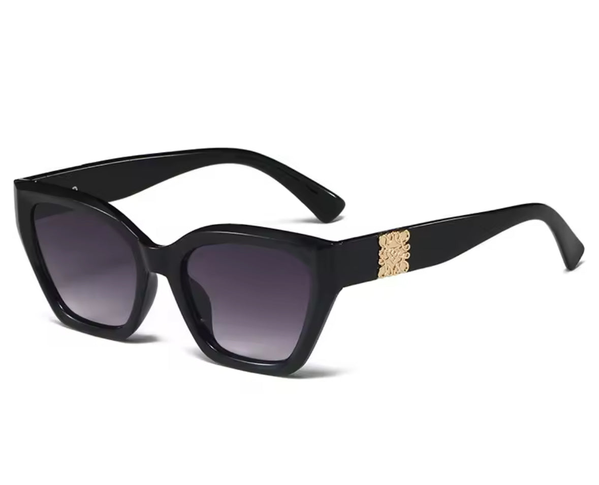 Sonnenbrille im LOEWE-inspirierten Stil mit goldener Verzierung, erhältlich in sechs Farben mit breitem Rahmen