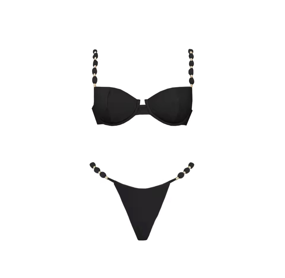 Schwarzer Bikini mit Perlen-Trägern – klassisch, elegant und modern kombiniert.