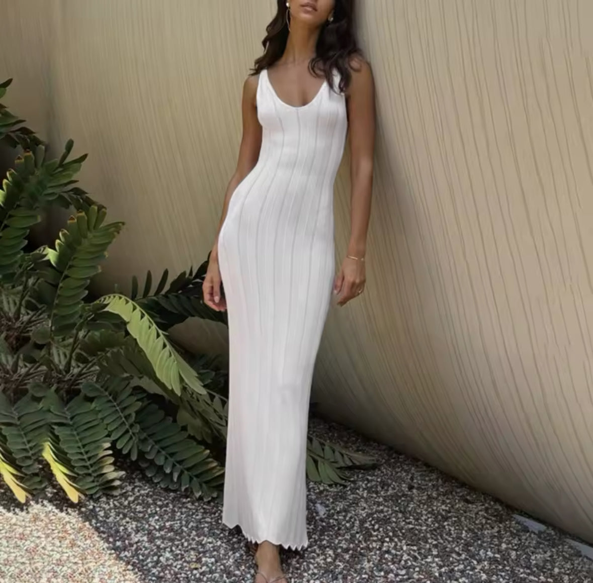 NOVA Knit Elegance – Strick-Maxikleid