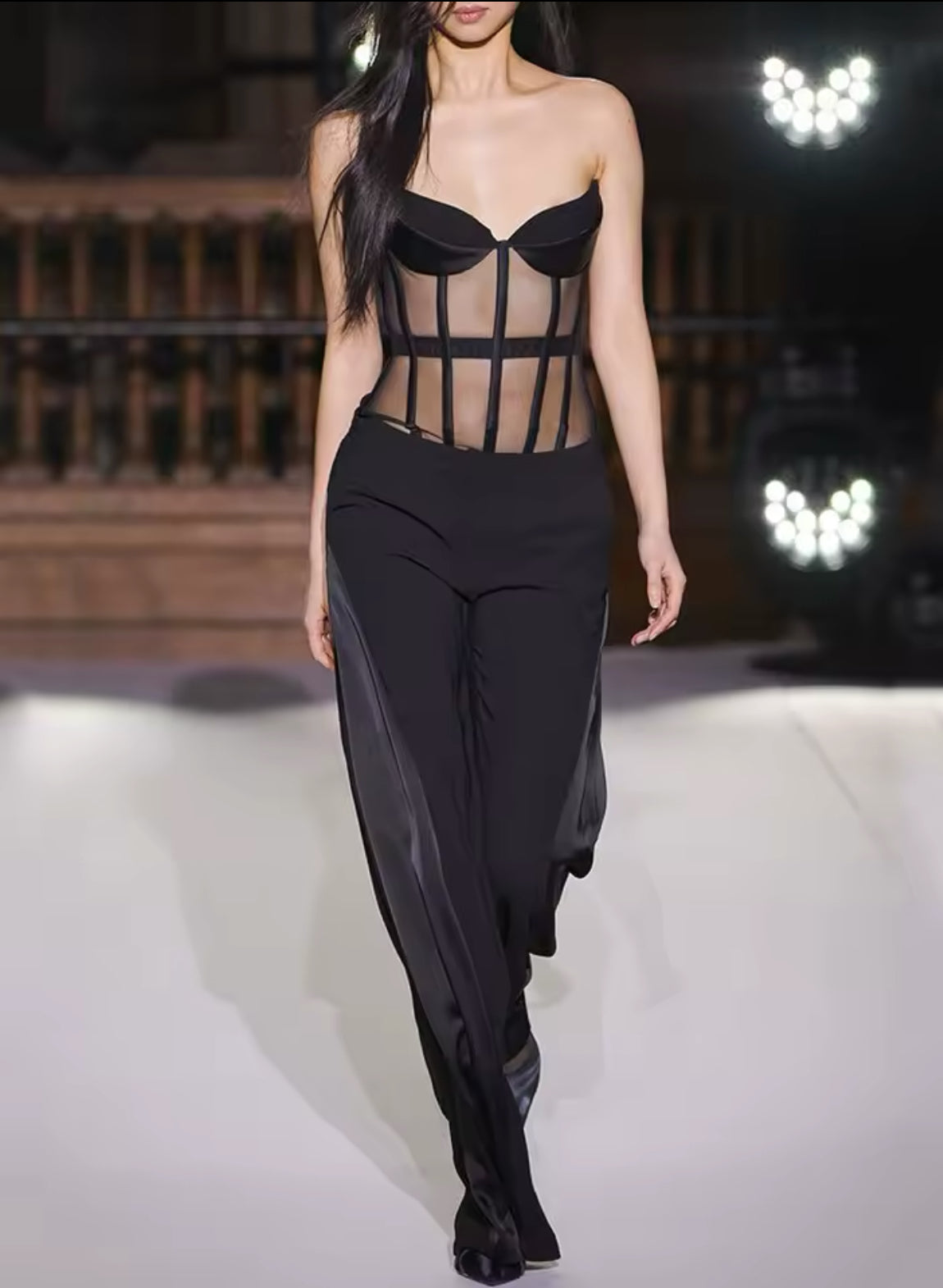 Elegant Empowerment – Corsets für selbstbewusste Auftritte