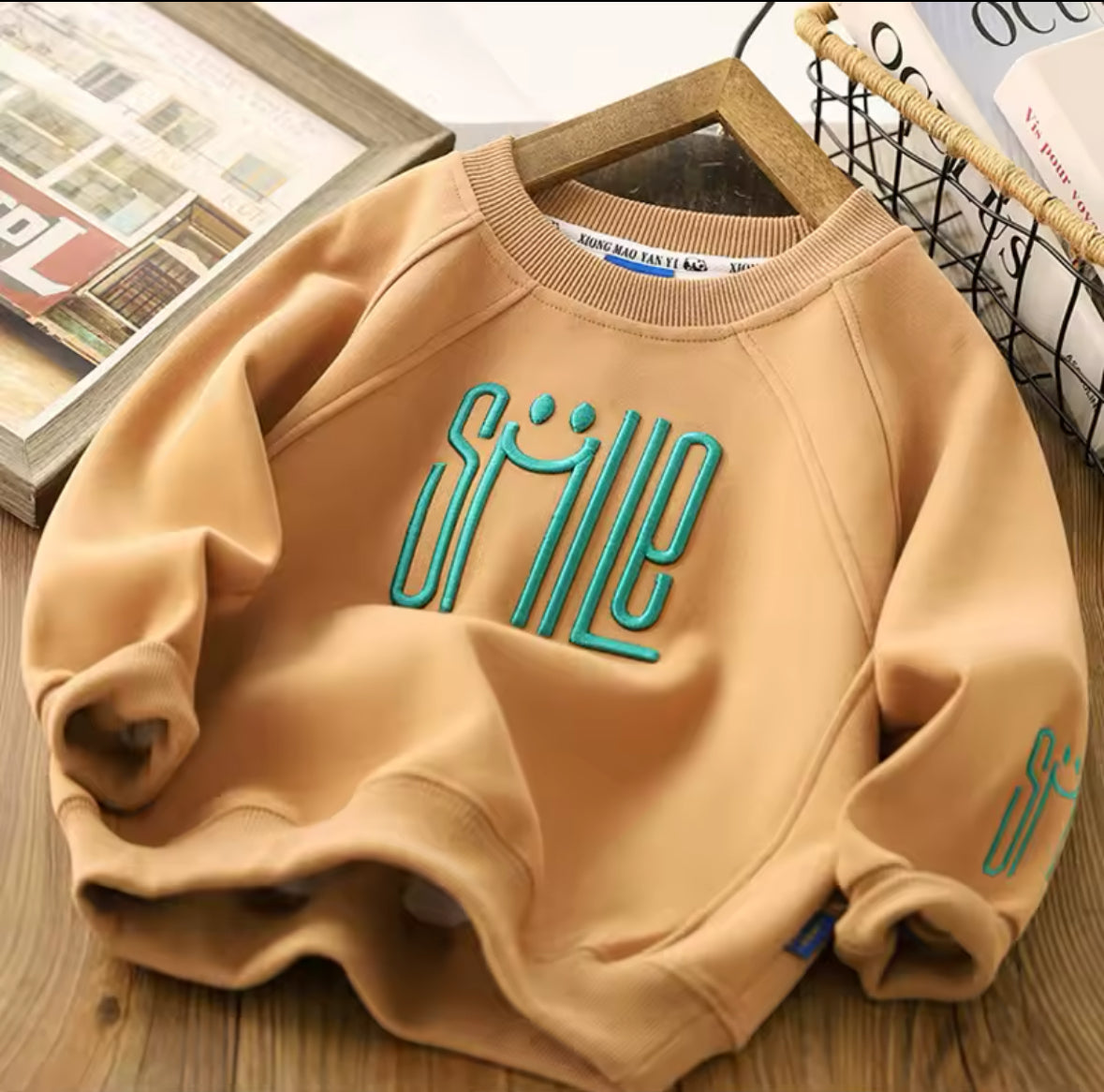 Kinder Sweatshirt „SMILE“ – Warmer Pullover mit Stickerei