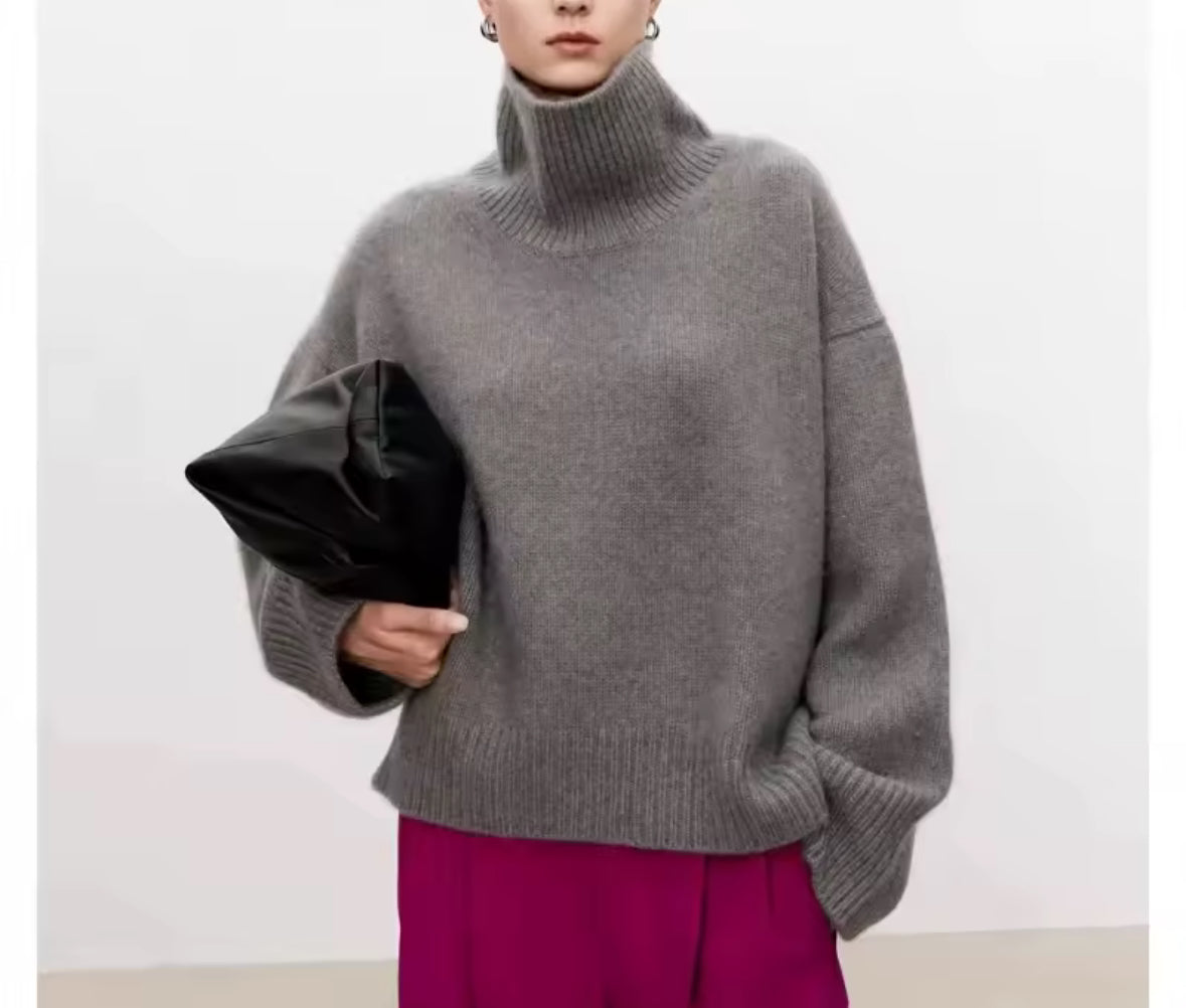Luxuriöser Rollkragenpullover aus 100 % Kaschmir mit lockerer Passform, erhältlich in Taupe, Schwarz, Ivory und Moka