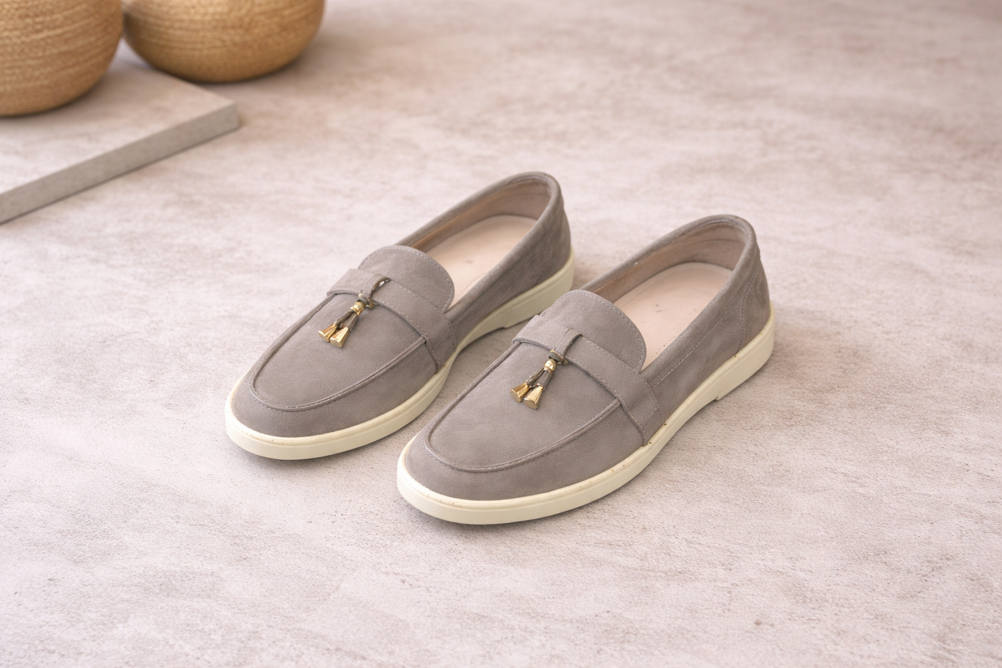 Velours Tassel Loafer