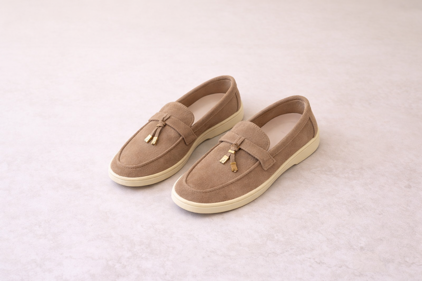 Velours Tassel Loafer