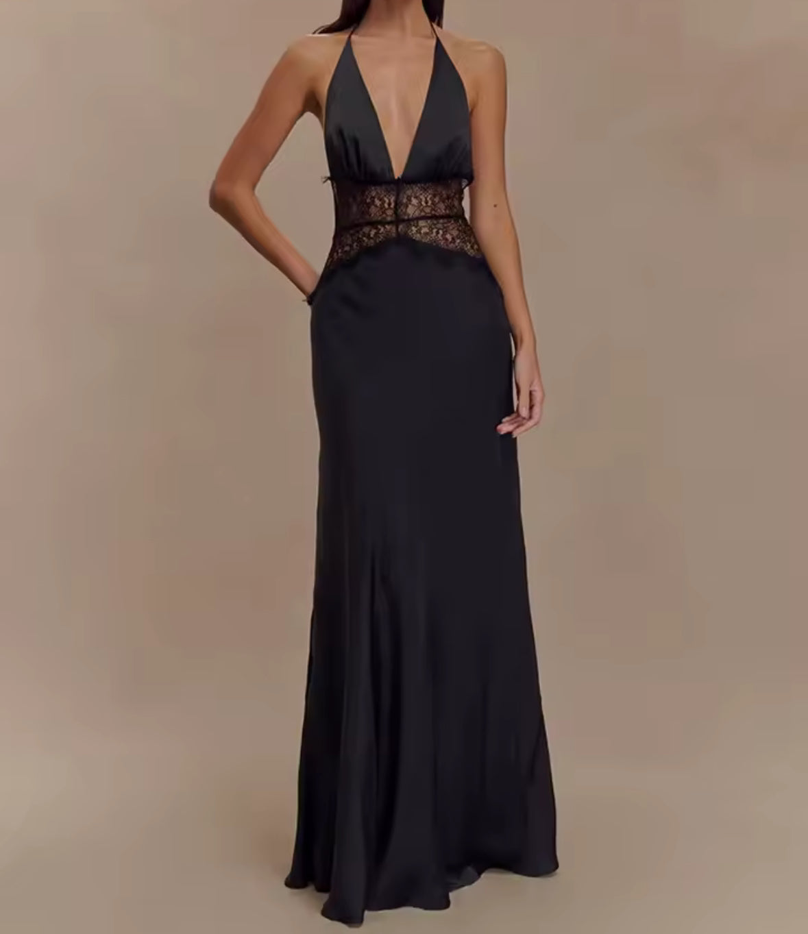 Élégance Lace Dress