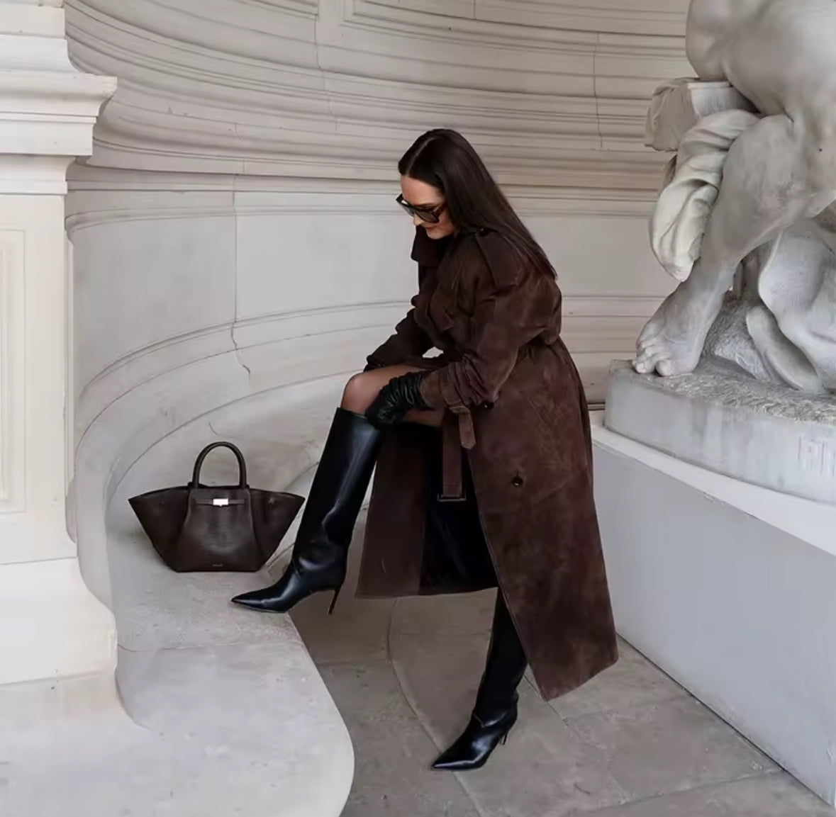 Élégance Suede Trenchcoat