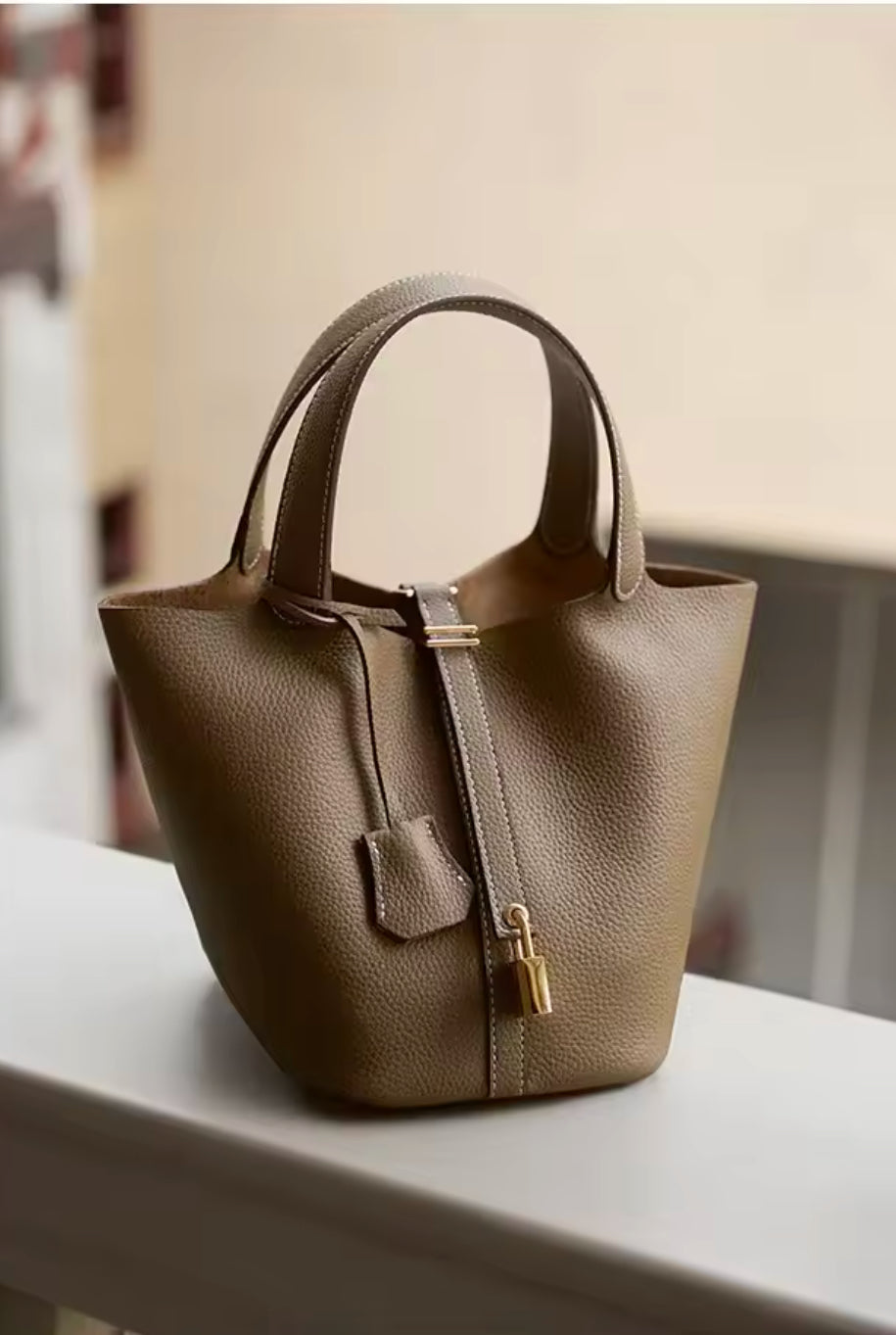 Luxuriöse Bucket Bag aus Echtleder Hochwertiges Design für stilvolle Frauen