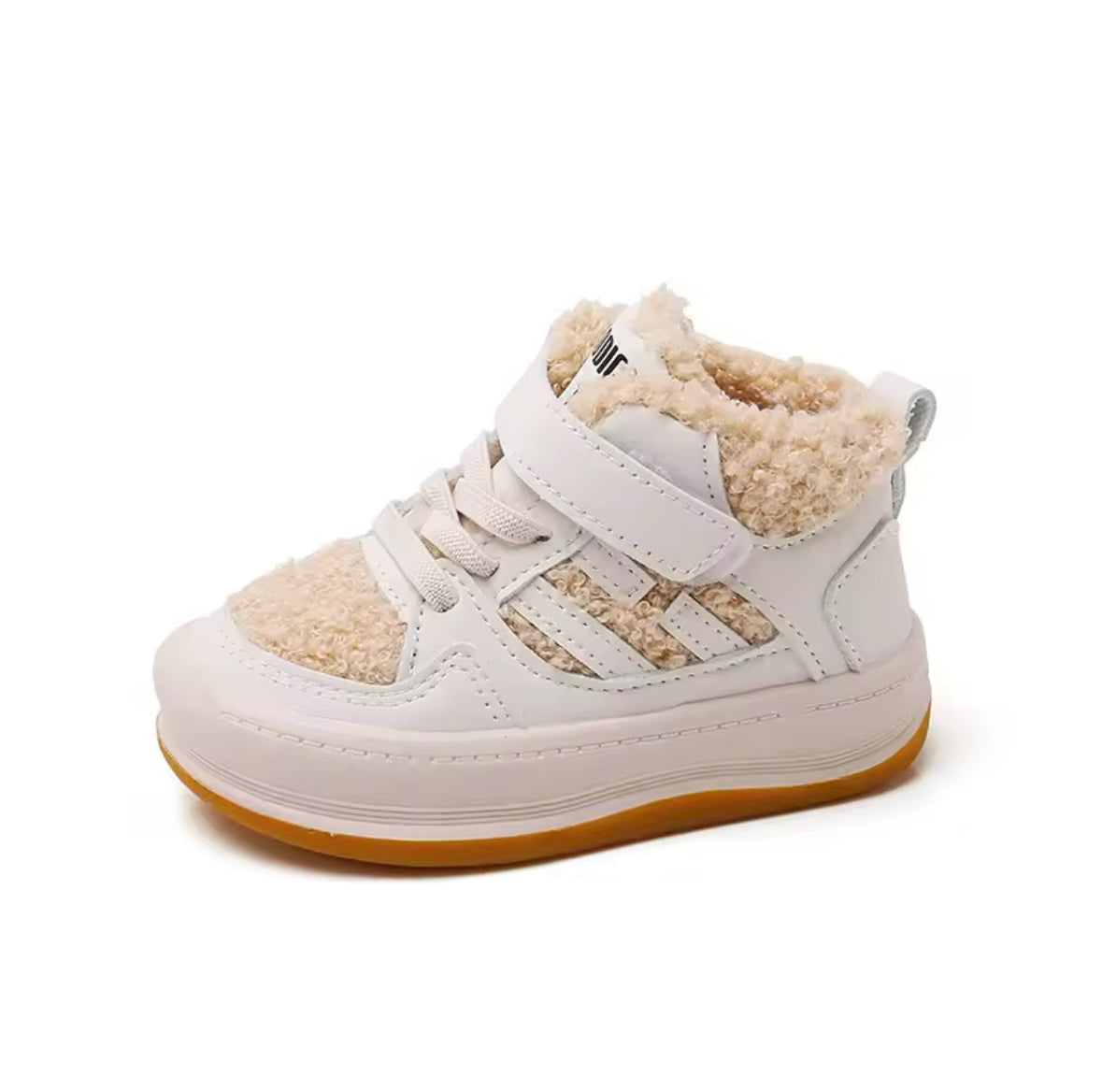 Warm & Stylisch: Bouclé-Leder Sneaker