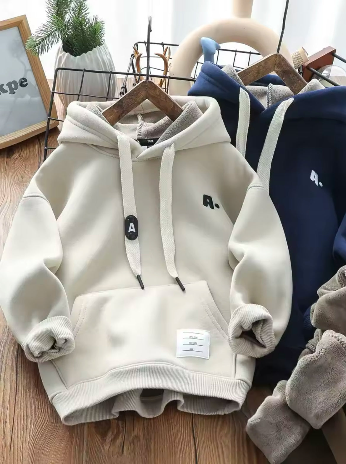 Kinder Hoodie mit Teddyfutter – Warmer Kapuzenpullover