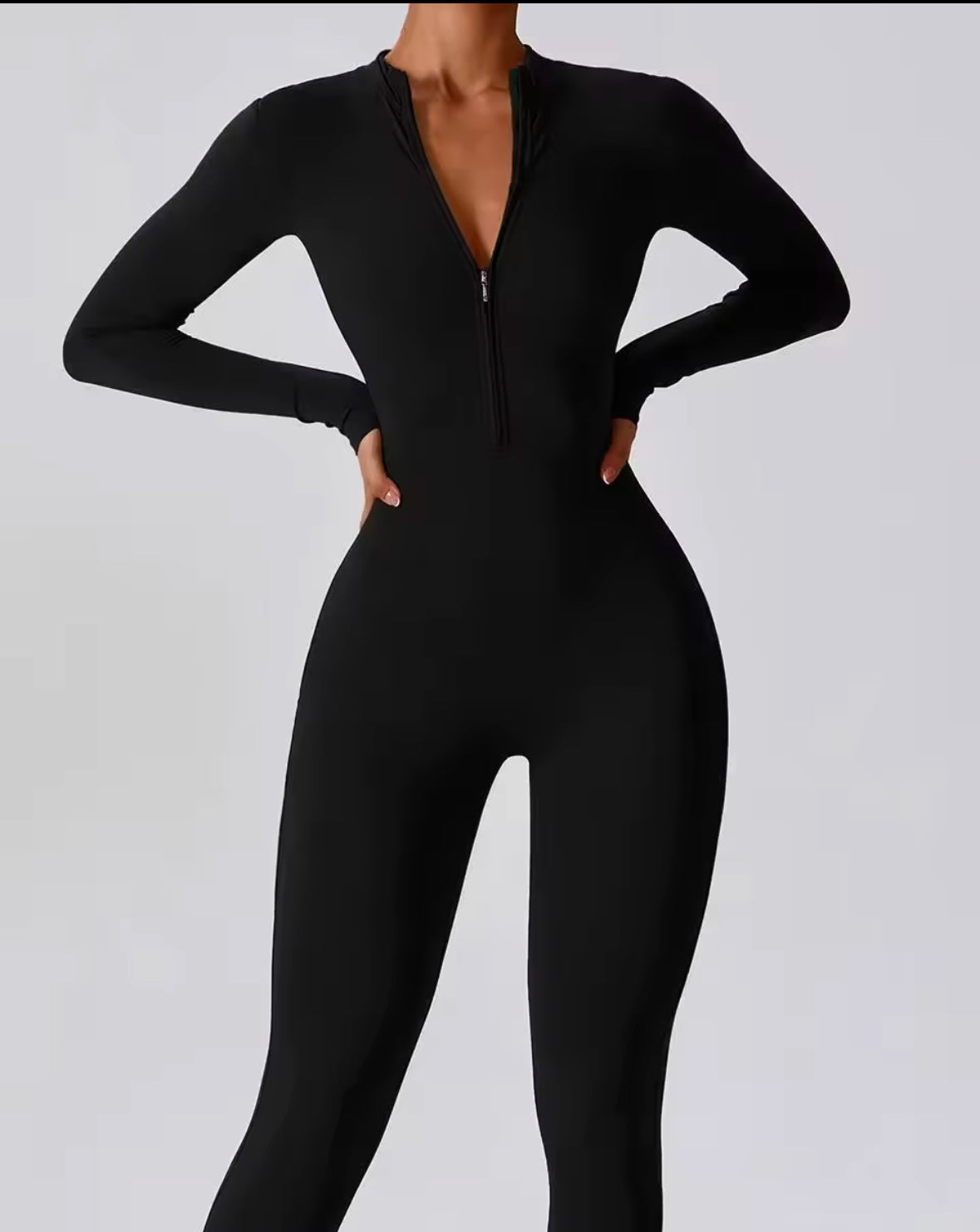 Einfarbiger Ribbed Bodycon Bodysuit mit Reißverschluss – Sportlich & Sexy