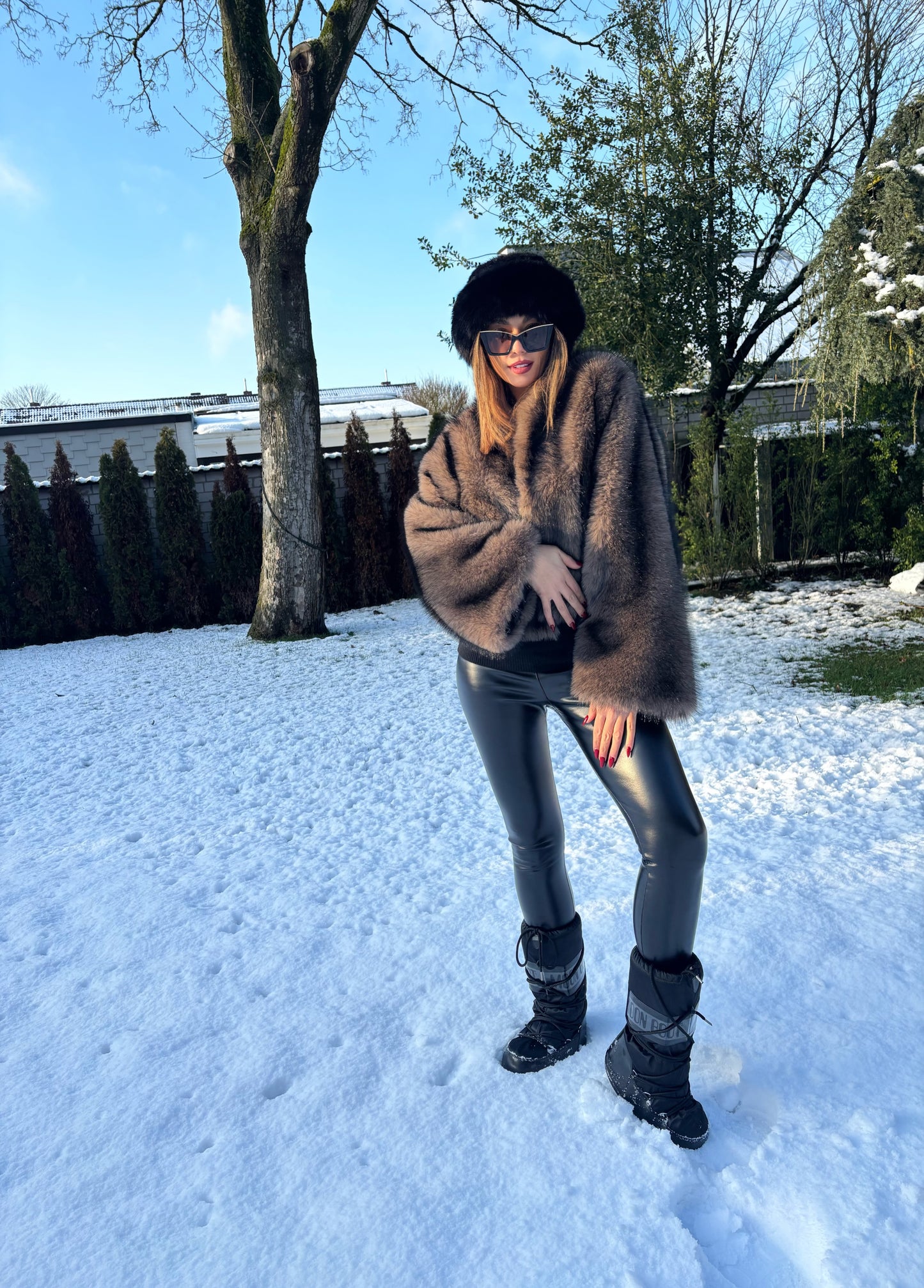 Retro Faux-Pelz Jacke mit Großen Manschetten – Warmer Winter Chic