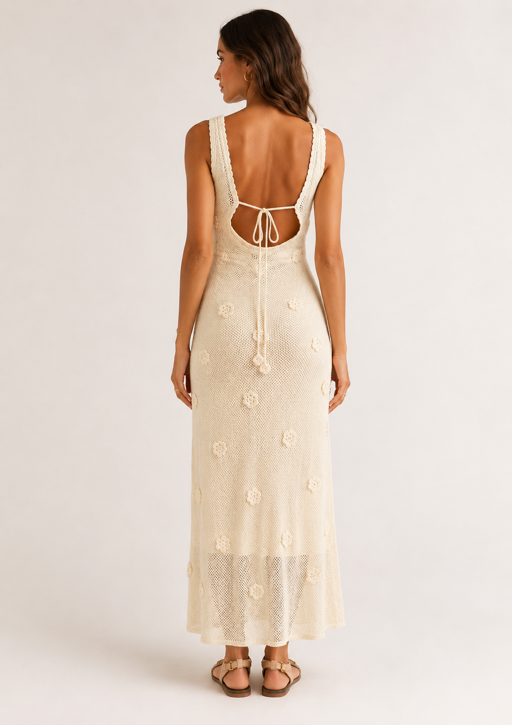 Sandro gehäkeltes Maxi-Strickkleid in Ecru
