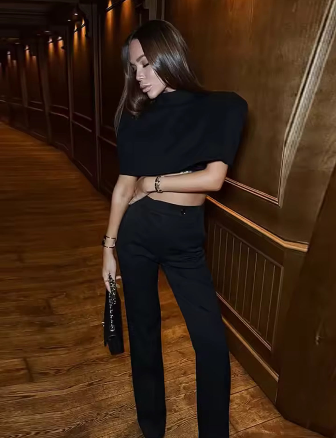 Veloura Sculpt Cape Top
